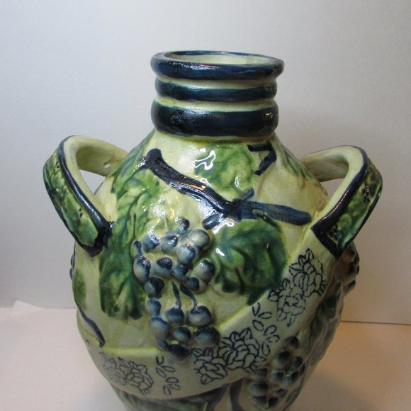 Vintage majolica glazed pottery vase with handle grape design home decor - Picture 6 of 10
